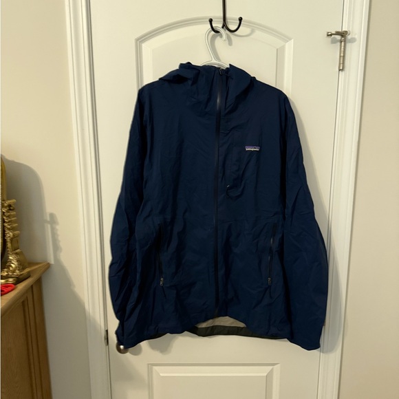 Patagonia Other - Patagonia Men's Deep Blue Raincoat